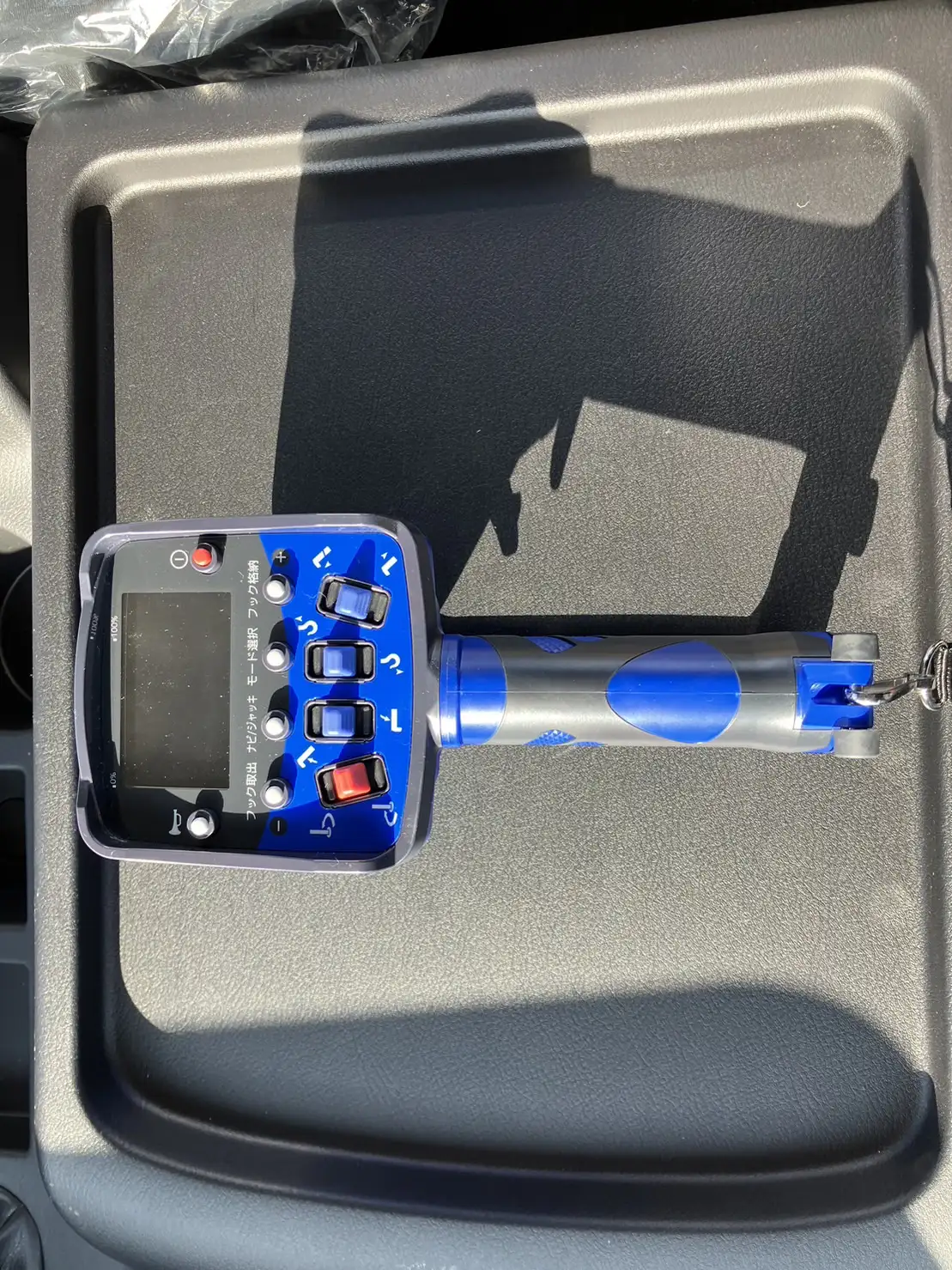 【荷台L6500‼】☆車検付き(R6.12.25)☆　令和5年　三菱　増トンセルフクレーン　タダノ4段　ラジコン　240馬力　MT 　リーフサス　積載：7,100㎏　距離：1000㎞以下　の画像18