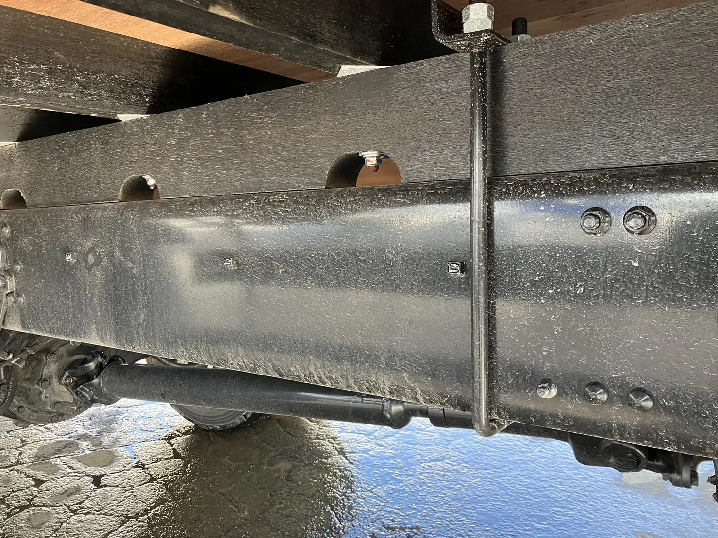 【荷台L6500‼】☆車検付き(R6.12.25)☆　令和5年　三菱　増トンセルフクレーン　タダノ4段　ラジコン　240馬力　MT 　リーフサス　積載：7,100㎏　距離：1000㎞以下　の画像30