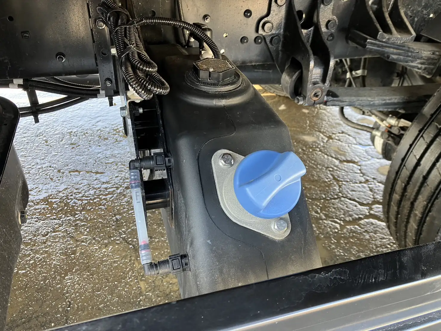 【荷台L6500‼】☆車検付き(R6.12.25)☆　令和5年　三菱　増トンセルフクレーン　タダノ4段　ラジコン　240馬力　MT 　リーフサス　積載：7,100㎏　距離：1000㎞以下　の画像36