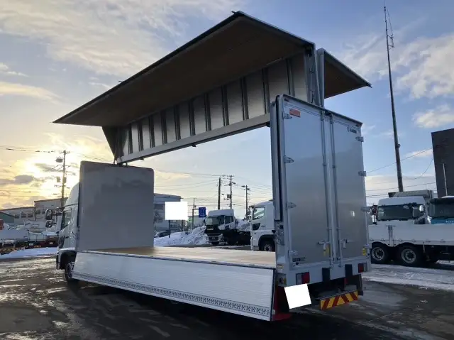 ☆車検付き(R6.11.19)☆ 令和5年 日野 増tアルミウィング 72ワイド ハイルーフ エアサス MT6 積載:7,000㎏ 距離:500㎞未満の画像12