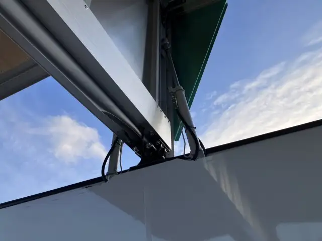 ☆車検付き(R6.11.19)☆ 令和5年 日野 増tアルミウィング 72ワイド ハイルーフ エアサス MT6 積載:7,000㎏ 距離:500㎞未満の画像16