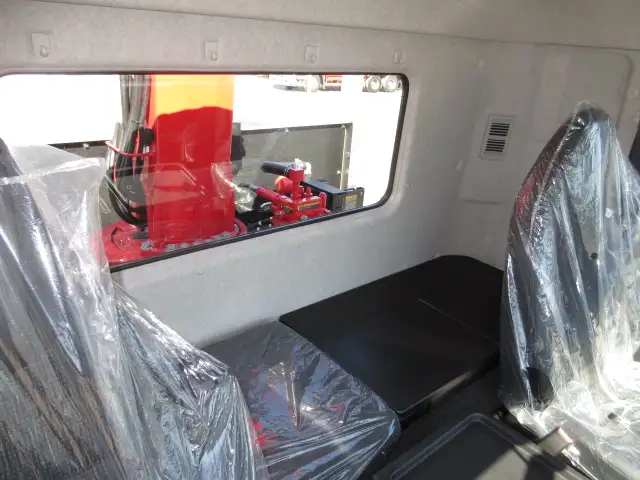 令和06年02月中古増トンクレーン付三菱ふそうファイターの画像49