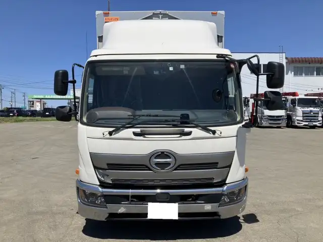 平成30年10月中古中型アルミバン・ウィング日野レンジャーの画像2