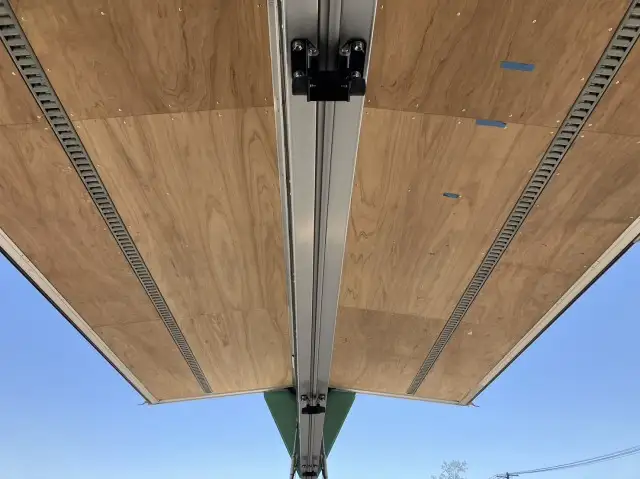 平成30年10月中古中型アルミバン・ウィング日野レンジャーの画像15