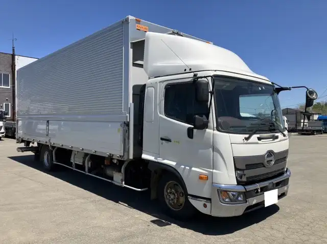 平成30年10月中古中型アルミバン・ウィング日野レンジャーの画像3