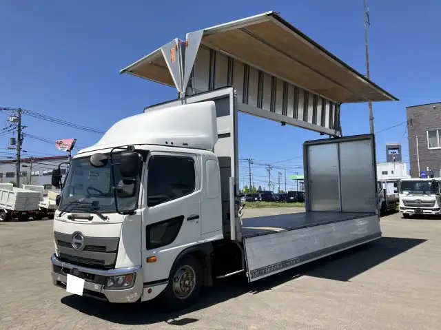 平成30年10月中古中型アルミバン・ウィング日野レンジャーの画像9