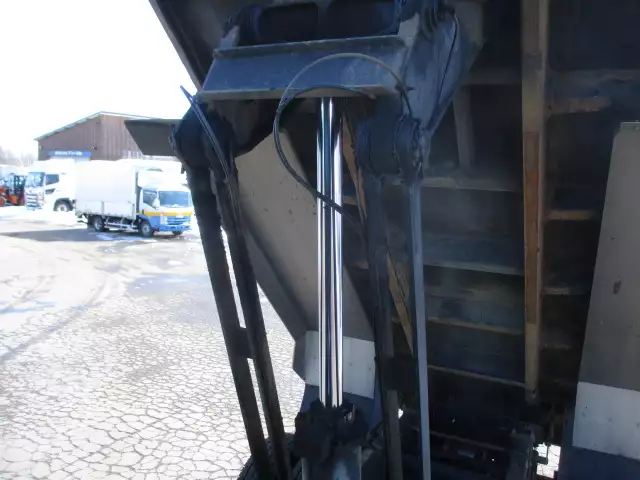 平成27年03月中古大型ダンプ三菱ふそうスーパーグレートの画像24