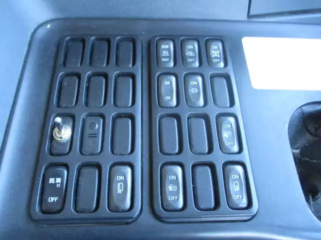 平成27年03月中古大型ダンプ三菱ふそうスーパーグレートの画像40