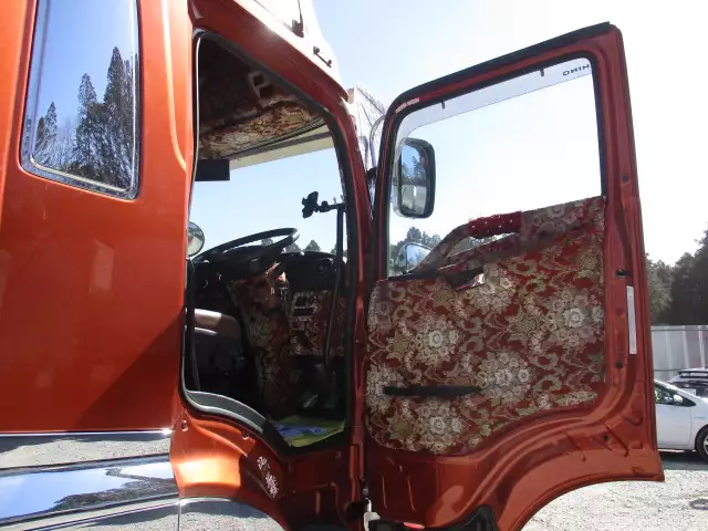 令和01年/平成31年08月中古大型アルミバン・ウィング日野プロフィアの画像33