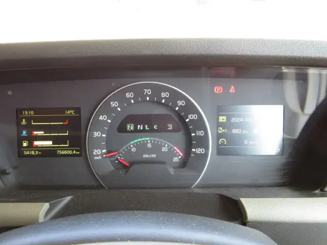 平成30年08月中古大型トラクタヘッドボルボボルボの画像28