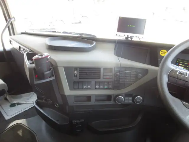 平成30年08月中古大型トラクタヘッドボルボボルボの画像31