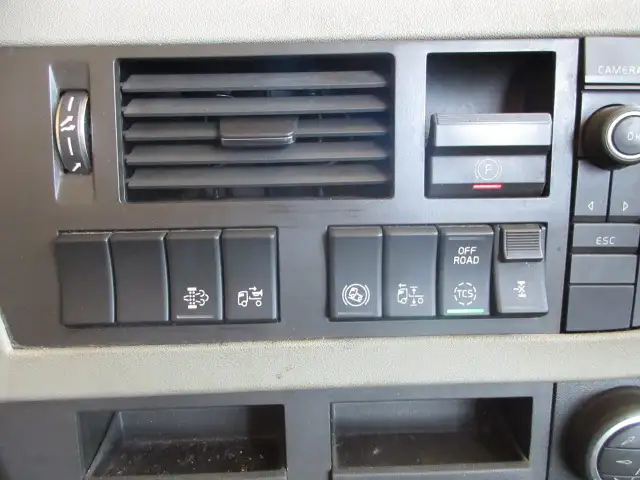 平成30年08月中古大型トラクタヘッドボルボボルボの画像32