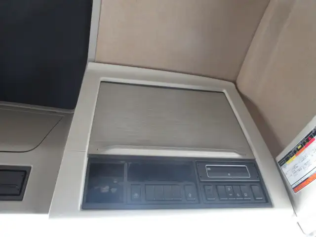 平成30年08月中古大型トラクタヘッドボルボボルボの画像45