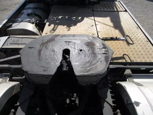 平成30年08月中古大型トラクタヘッドボルボボルボの画像16