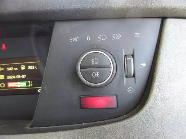 平成30年08月中古大型トラクタヘッドボルボボルボの画像32