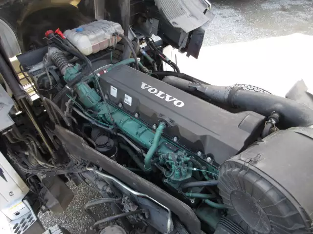 平成30年08月中古大型トラクタヘッドボルボボルボの画像43