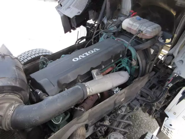 平成30年08月中古大型トラクタヘッドボルボボルボの画像44