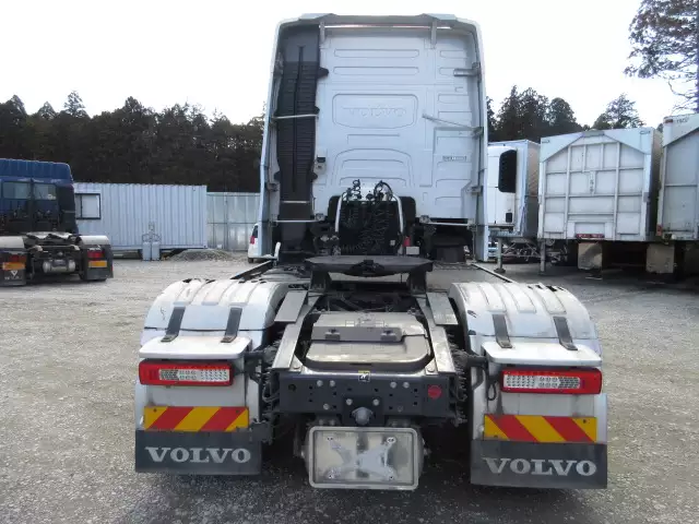 平成30年08月中古大型トラクタヘッドボルボボルボの画像6