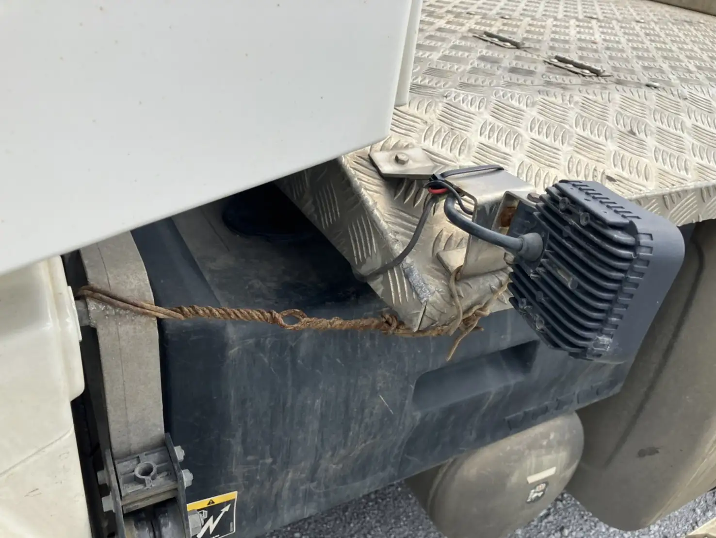 令和02年02月中古大型トラクタヘッドボルボボルボの画像22