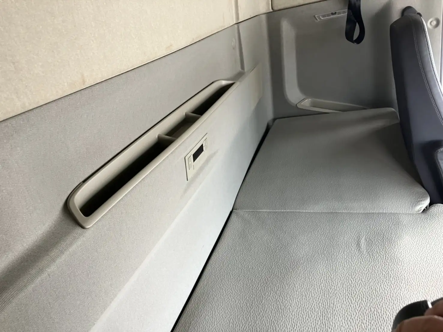 令和02年02月中古大型トラクタヘッドボルボボルボの画像30