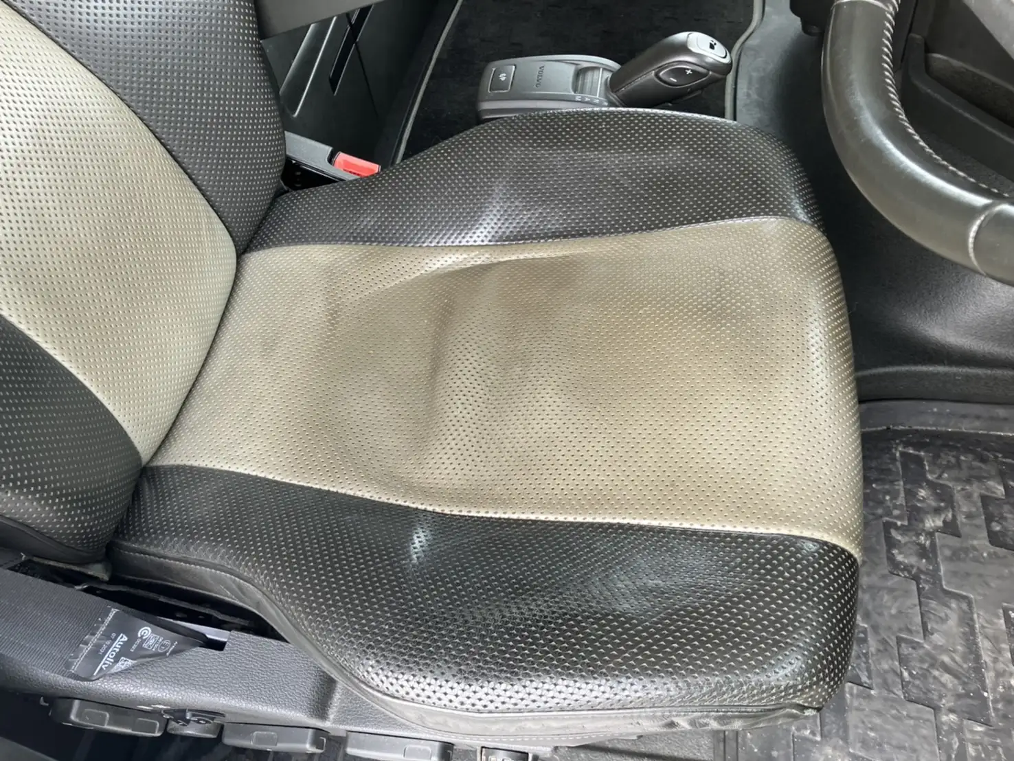 令和02年02月中古大型トラクタヘッドボルボボルボの画像31