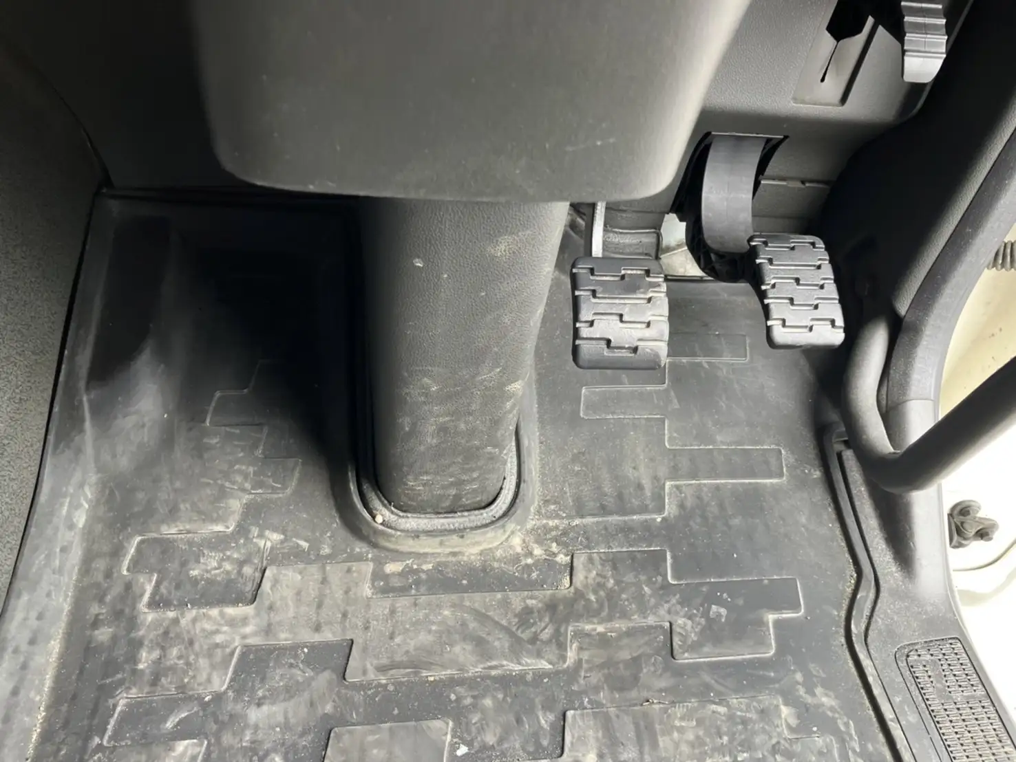 令和02年02月中古大型トラクタヘッドボルボボルボの画像41