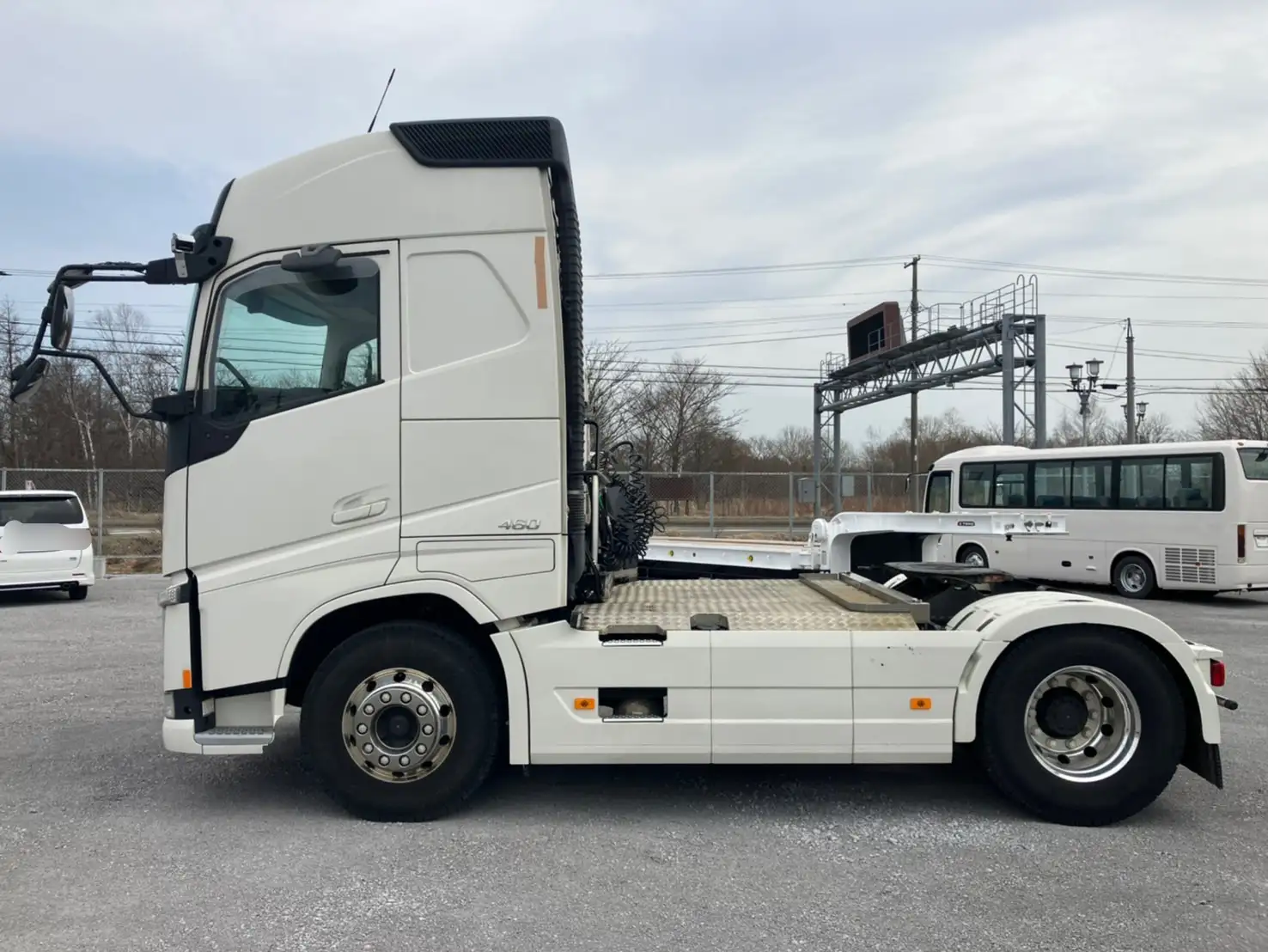 令和02年02月中古大型トラクタヘッドボルボボルボの画像7