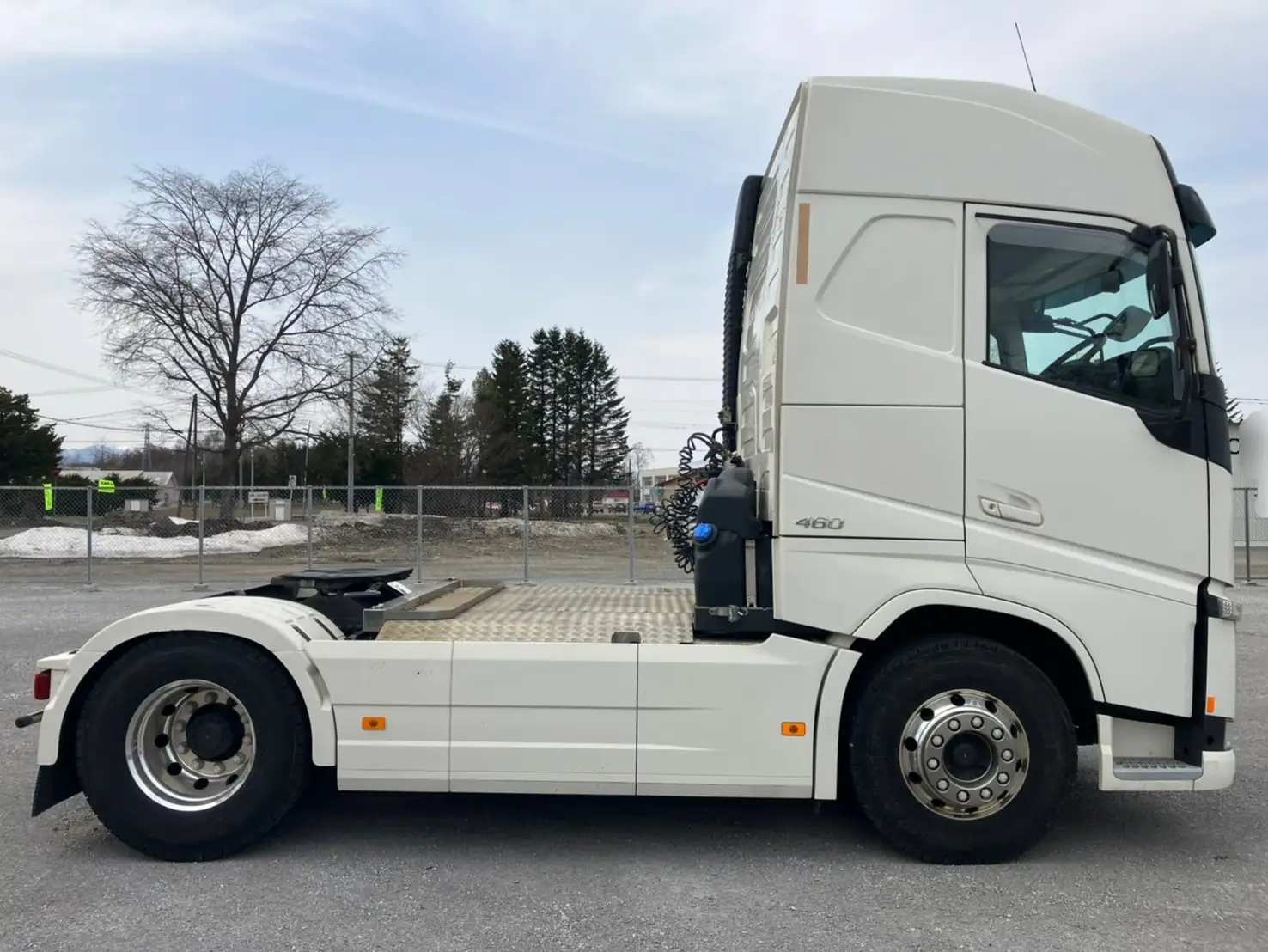 令和02年02月中古大型トラクタヘッドボルボボルボの画像8