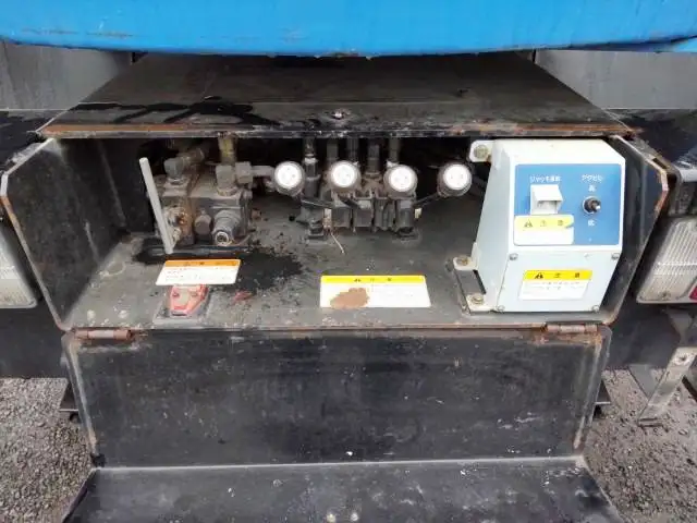 平成19年05月中古小型ミキサー車・高所作業車・その他特装車三菱ふそうキャンターの画像21