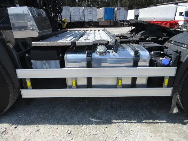 令和02年11月中古大型トラクタヘッド日野プロフィアの画像19