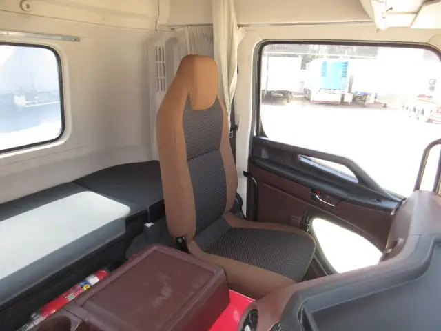 令和02年11月中古大型トラクタヘッド日野プロフィアの画像47