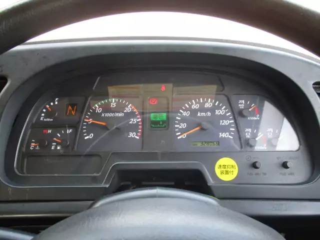 平成27年09月中古大型トラクタヘッドいすゞギガの画像25