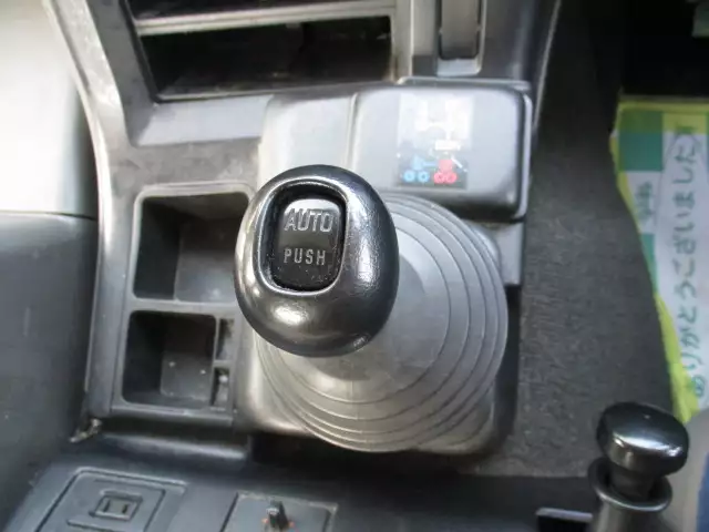 平成27年09月中古大型トラクタヘッドいすゞギガの画像28