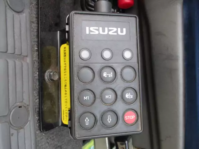 平成27年09月中古大型トラクタヘッドいすゞギガの画像42