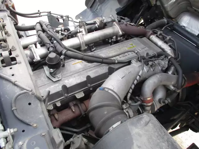 平成27年09月中古大型トラクタヘッドいすゞギガの画像44