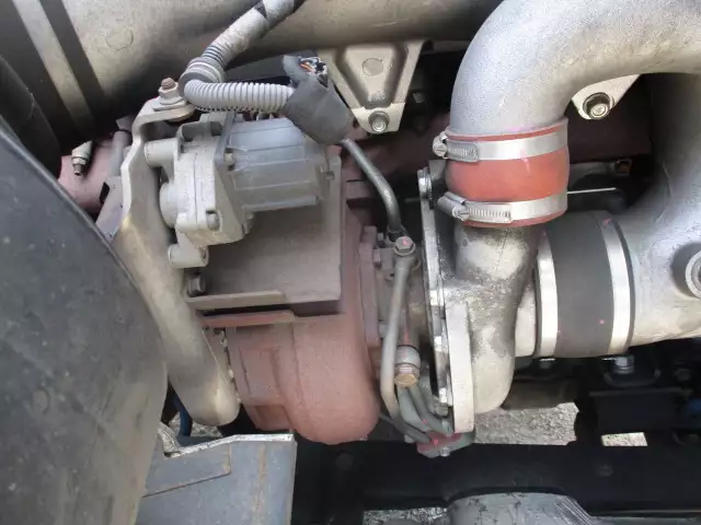 平成27年09月中古大型トラクタヘッドいすゞギガの画像45