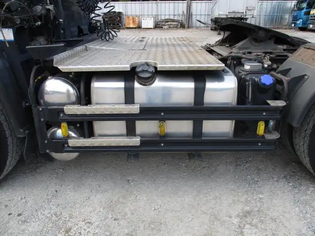 平成27年09月中古大型トラクタヘッドいすゞギガの画像19