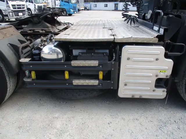 平成27年09月中古大型トラクタヘッドいすゞギガの画像21