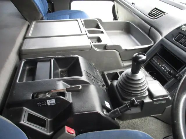 平成27年09月中古大型トラクタヘッドいすゞギガの画像27