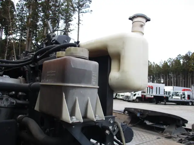 平成27年09月中古大型トラクタヘッドいすゞギガの画像46