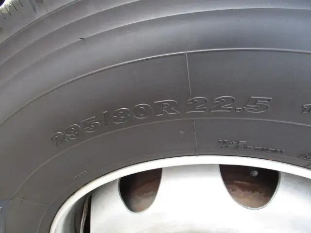 平成27年09月中古大型トラクタヘッドいすゞギガの画像10