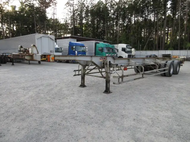 平成16年09月中古その他コンテナシャーシー日本フルハーフフルハーフの画像1