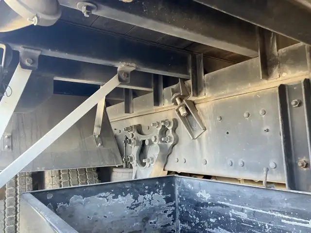 平成26年12月中古大型クレーン付日産UDクオンの画像29