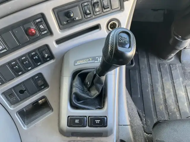 平成26年12月中古大型クレーン付日産UDクオンの画像47