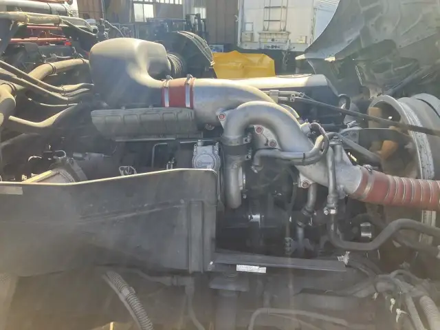 平成26年12月中古大型クレーン付日産UDクオンの画像55