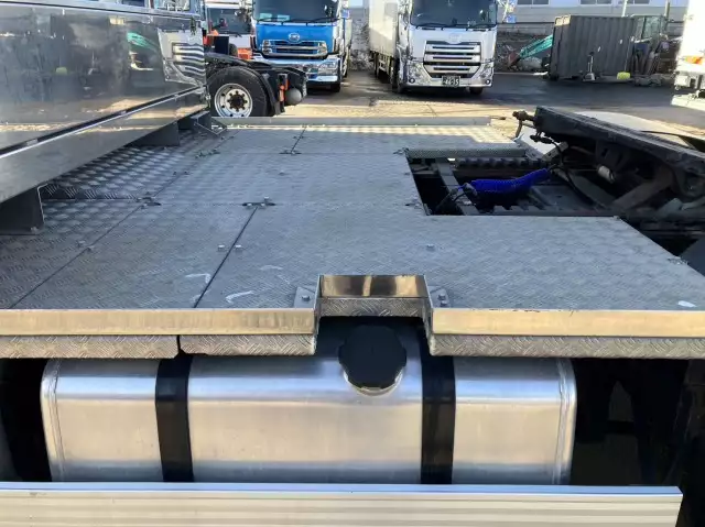 令和03年04月中古大型トラクタヘッド三菱ふそうスーパーグレートの画像9