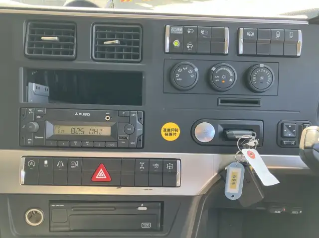 令和04年09月中古大型クレーン付三菱ふそうスーパーグレートの画像46