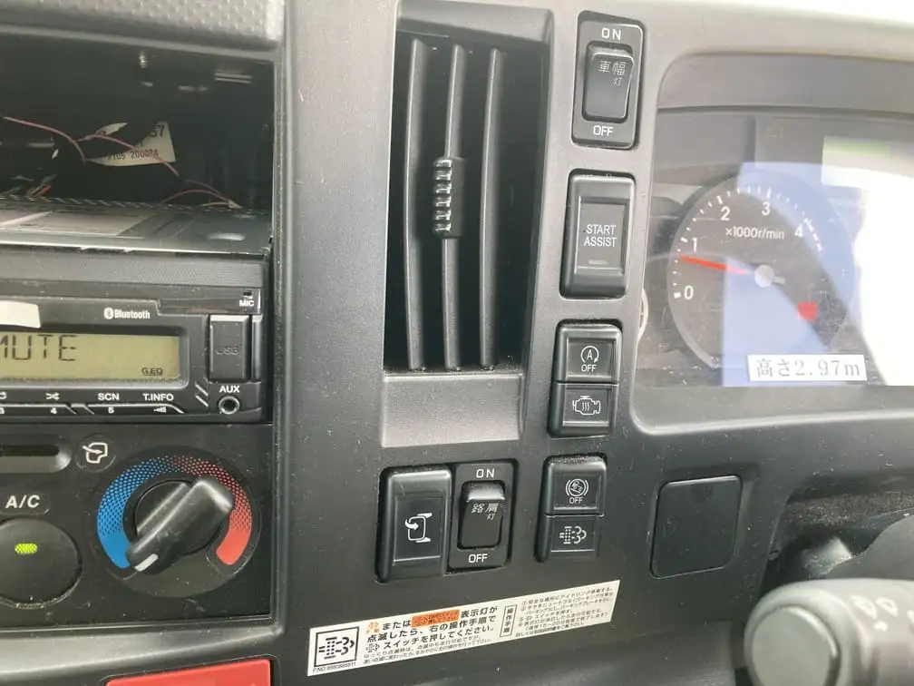 令和03年08月中古小型平ボディいすゞエルフの画像45