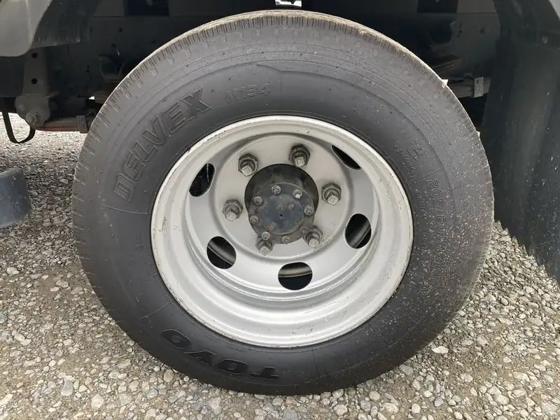 平成30年04月中古小型平ボディいすゞエルフの画像28