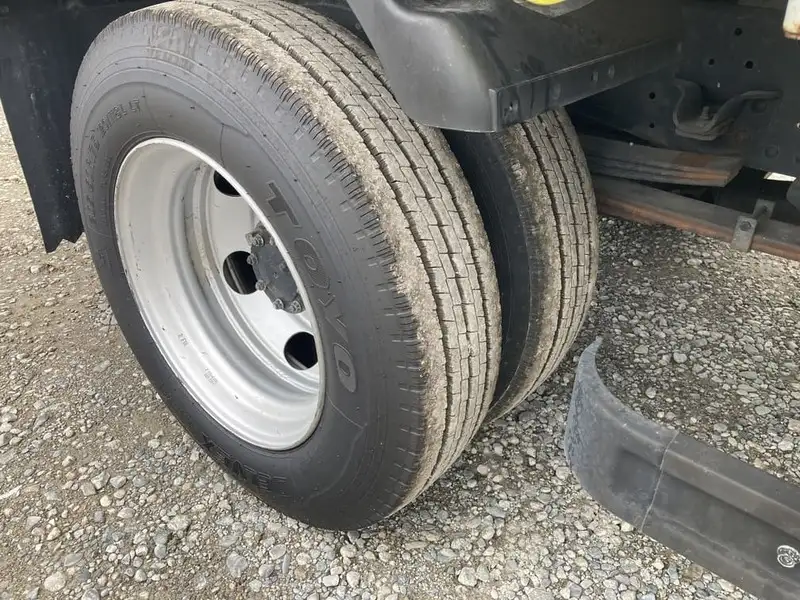 平成30年04月中古小型平ボディいすゞエルフの画像30